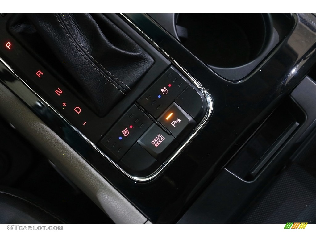 2017 Sedona EX - Platinum Graphite / Camel Beige photo #16