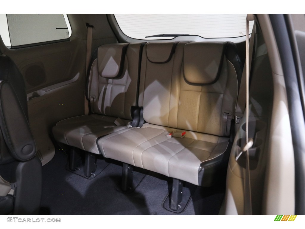 2017 Sedona EX - Platinum Graphite / Camel Beige photo #21