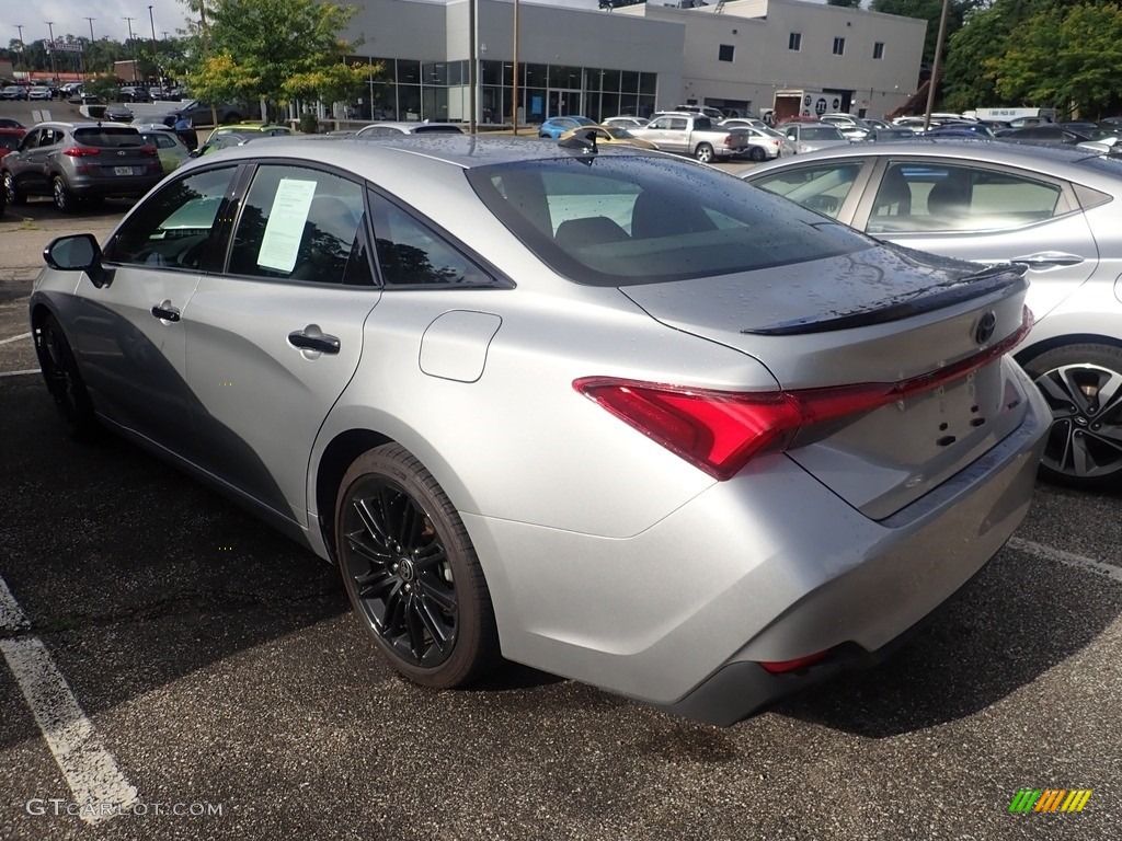 2022 Avalon Hybrid XSE Nightshade - Celestial Silver Metallic / Black photo #2