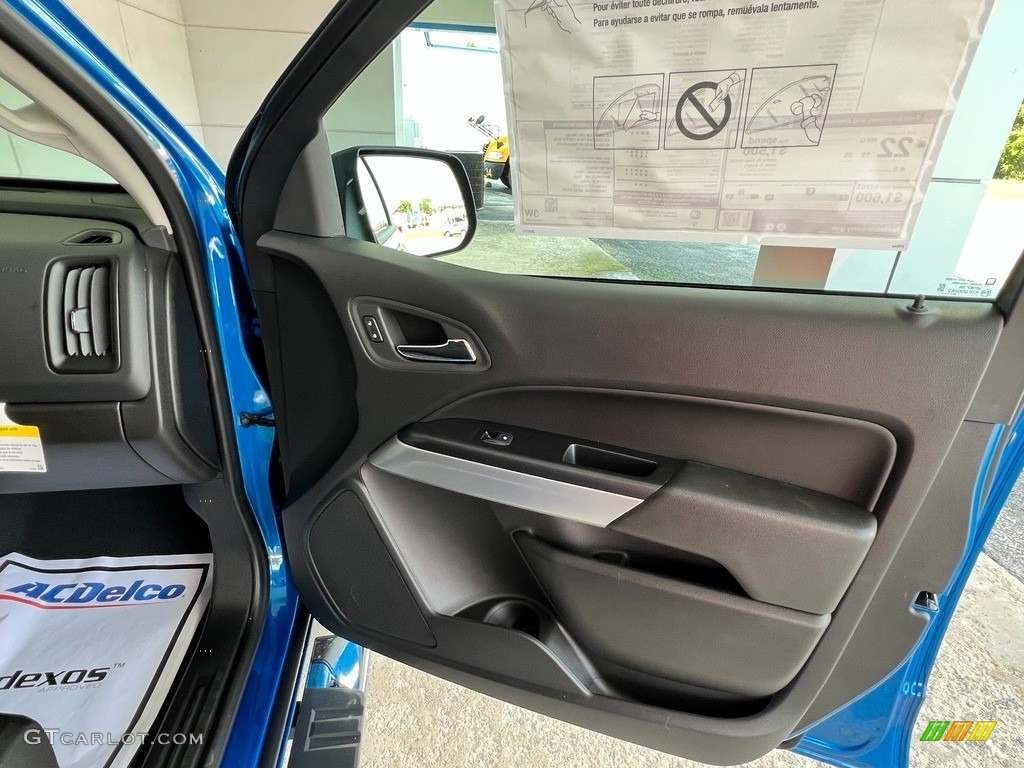 2022 Chevrolet Colorado LT Extended Cab Door Panel Photos
