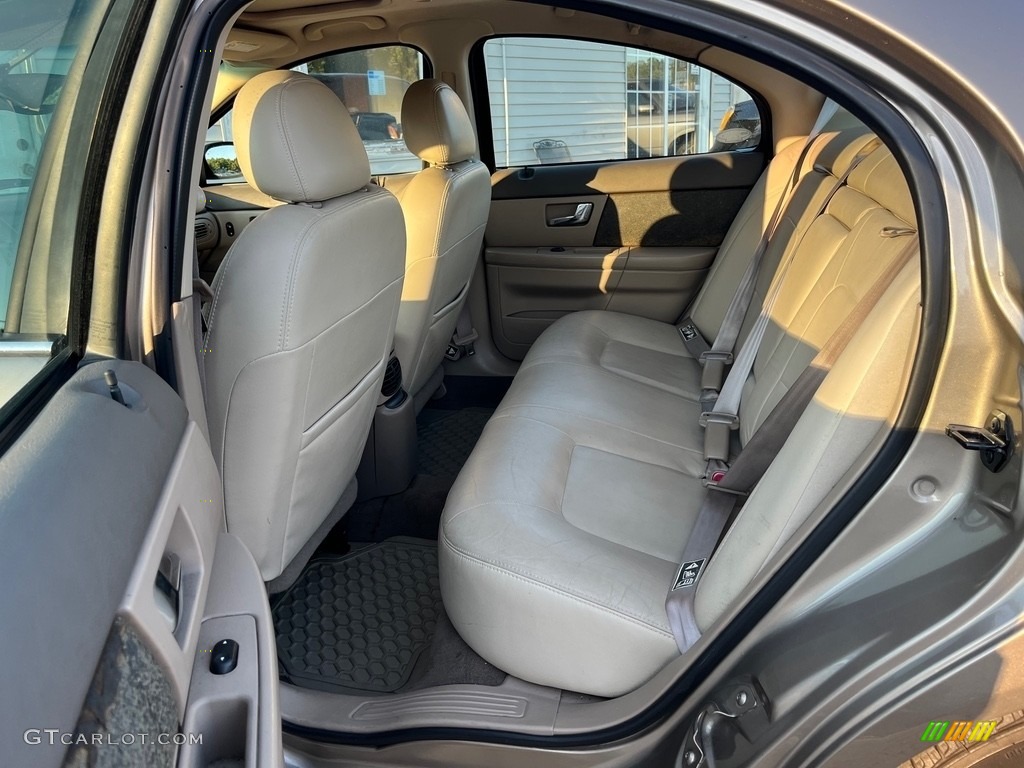 2002 Sable LS Premium Sedan - Arizona Beige Metallic / Medium Graphite photo #15