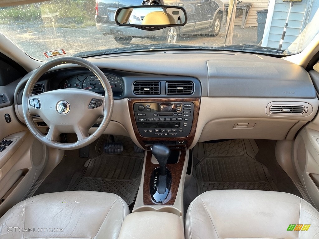 2002 Sable LS Premium Sedan - Arizona Beige Metallic / Medium Graphite photo #19