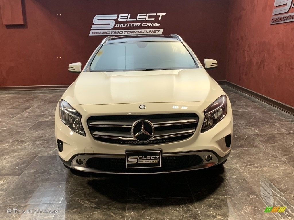 2015 GLA 250 4Matic - Cirrus White / Black photo #2