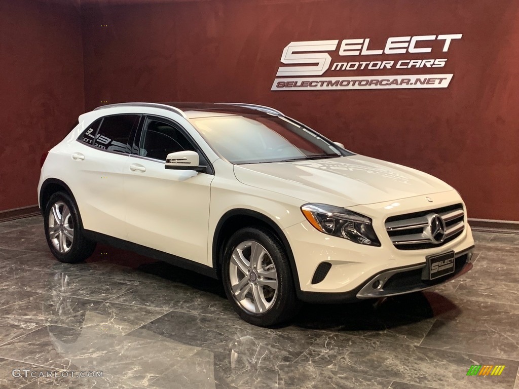 2015 GLA 250 4Matic - Cirrus White / Black photo #3