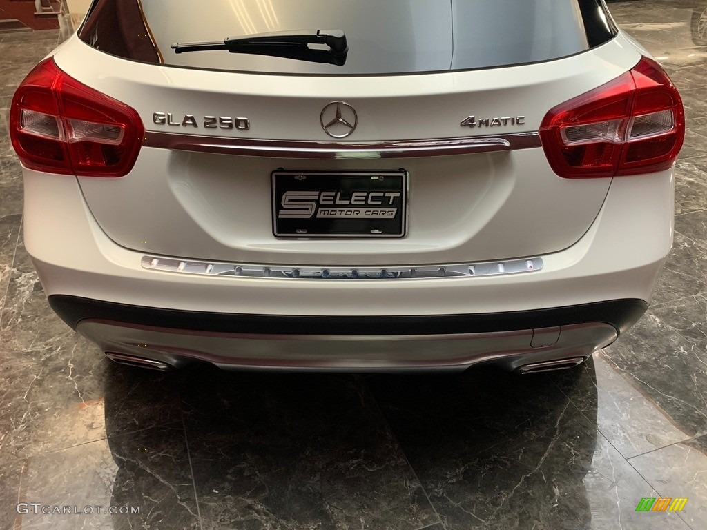 2015 GLA 250 4Matic - Cirrus White / Black photo #6