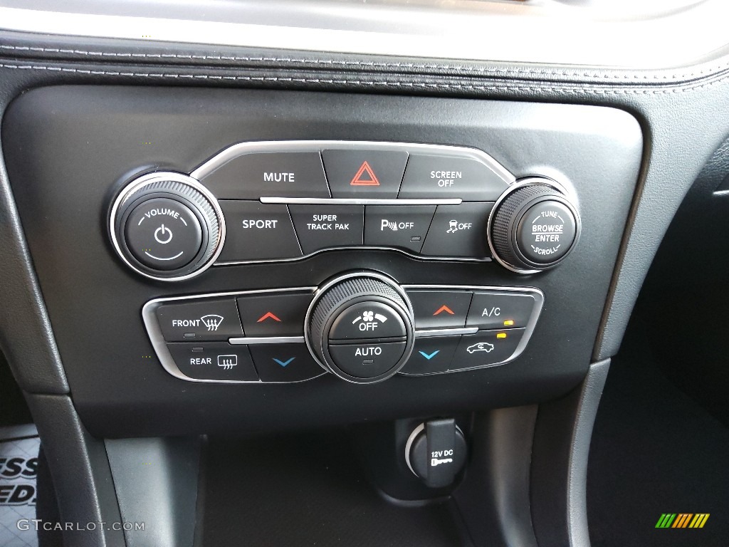 2022 Dodge Charger R/T Plus Controls Photos