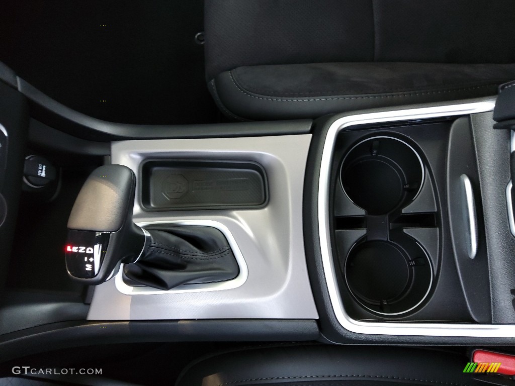 2022 Dodge Charger R/T Plus Transmission Photos