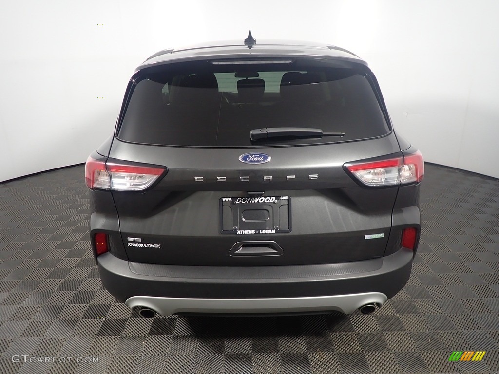 2020 Escape SE - Magnetic Metallic / Sandstone photo #13