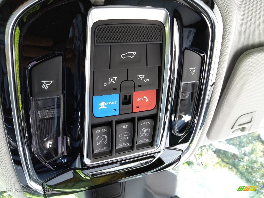 2023 Jeep Grand Cherokee L Overland 4x4 Controls Photos