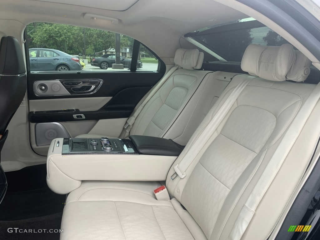 Chalet Theme Interior 2017 Lincoln Continental Black Label AWD Photo #144883144