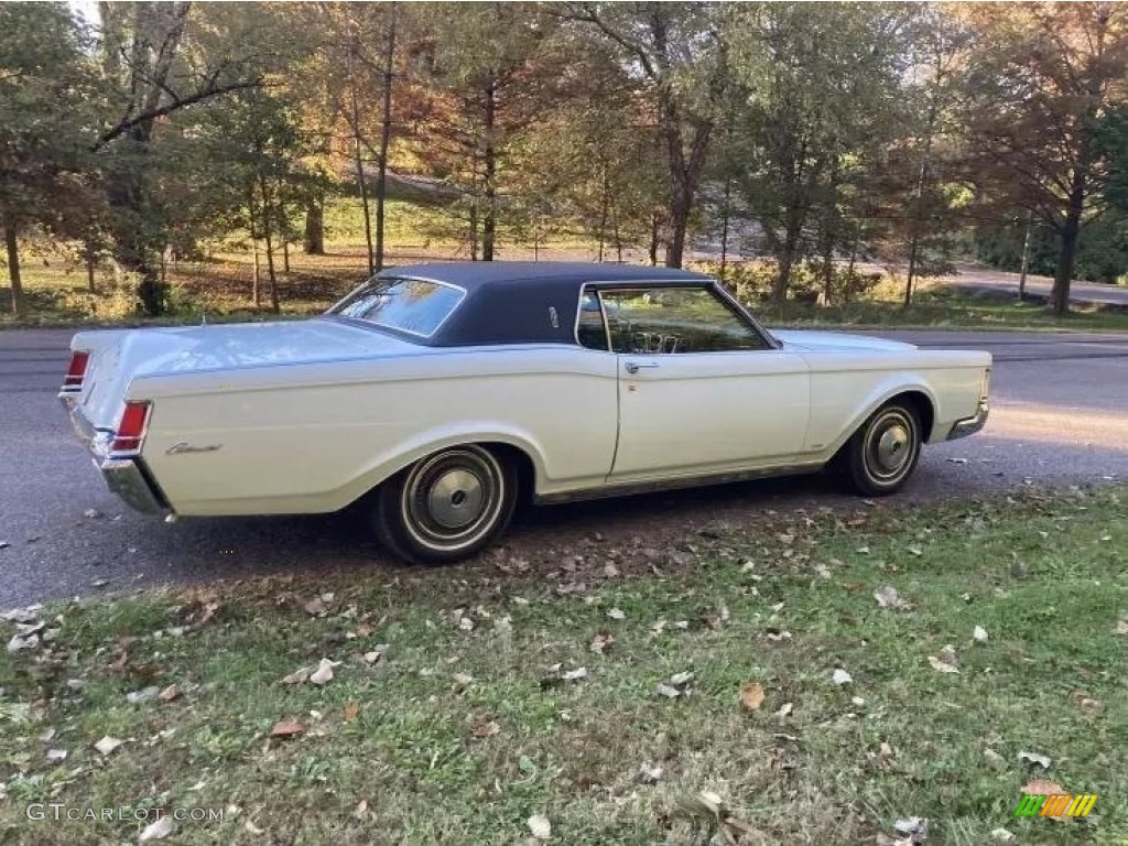 White 1971 Lincoln Continental Mark III Coupe Exterior Photo #144883370