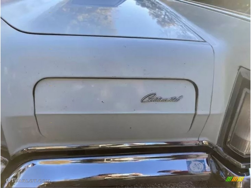 1971 Lincoln Continental Mark III Coupe Marks and Logos Photo #144883604
