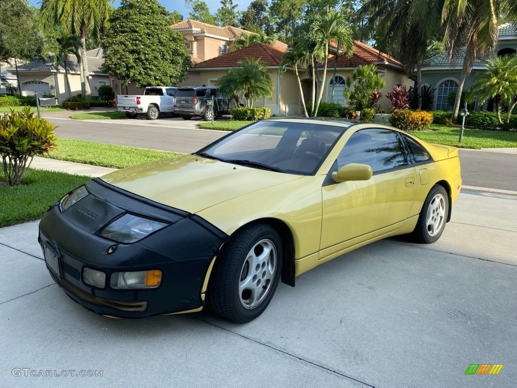 Yellow Pearl Nissan 300ZX