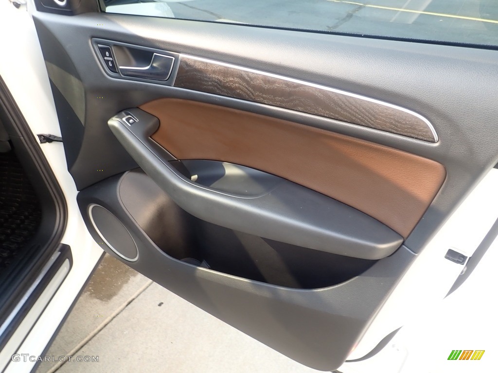 2016 Audi Q5 3.0 TDI Premium Plus quattro Door Panel Photos