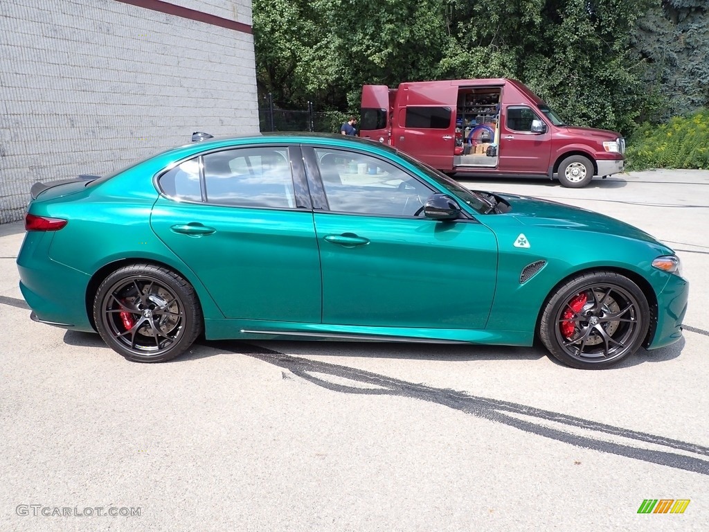 Verde Montreal Tri-Coat 2022 Alfa Romeo Giulia Quadrifoglio Exterior Photo #144885069