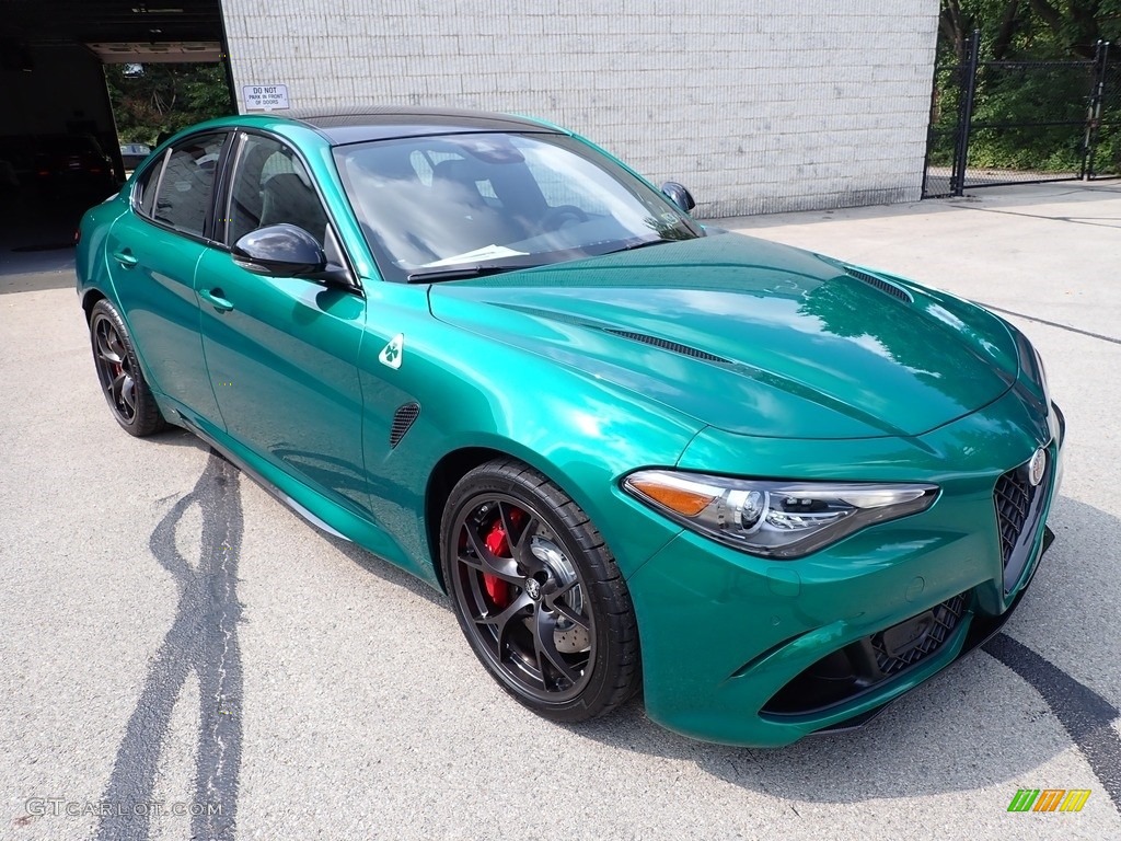 2022 Alfa Romeo Giulia Quadrifoglio Exterior Photos
