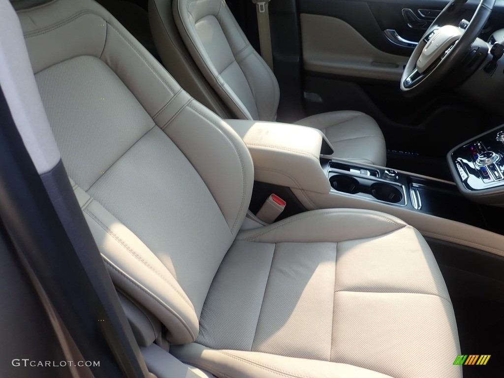 2020 Lincoln Corsair Reserve AWD Front Seat Photo #144885421