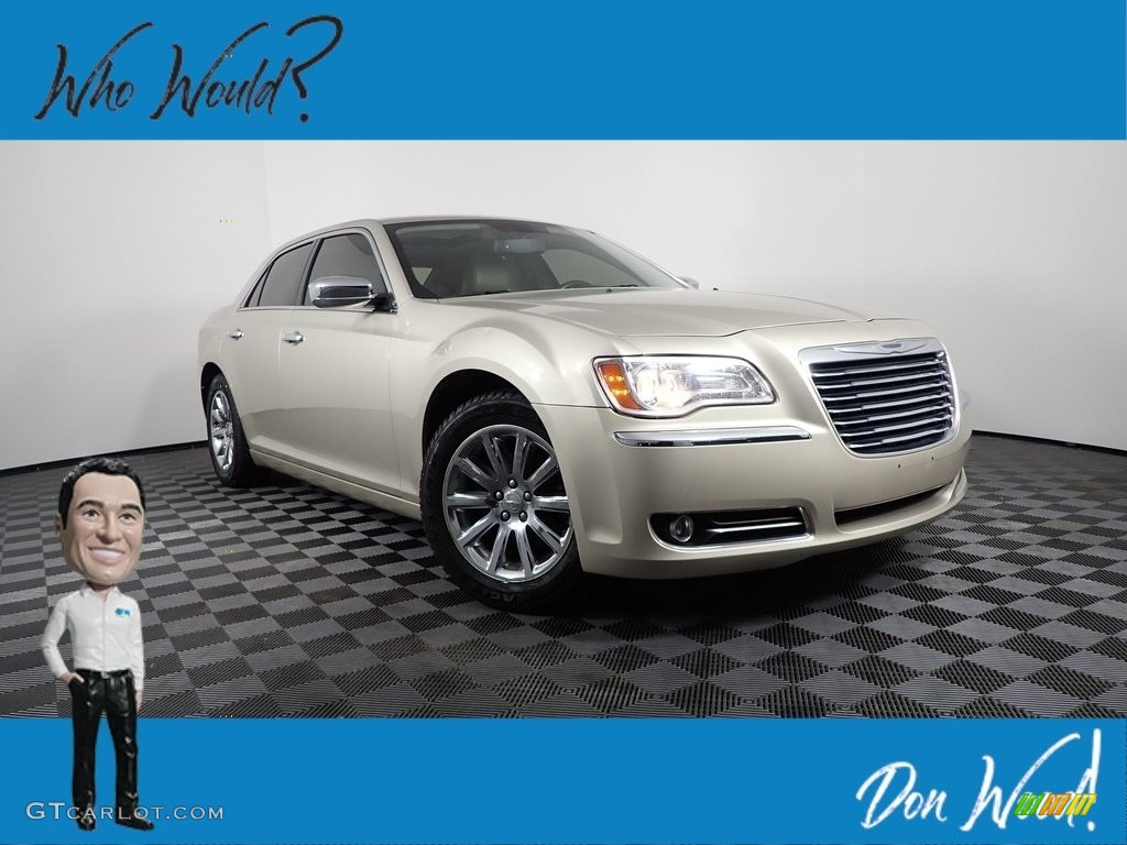 Cashmere Pearl Chrysler 300