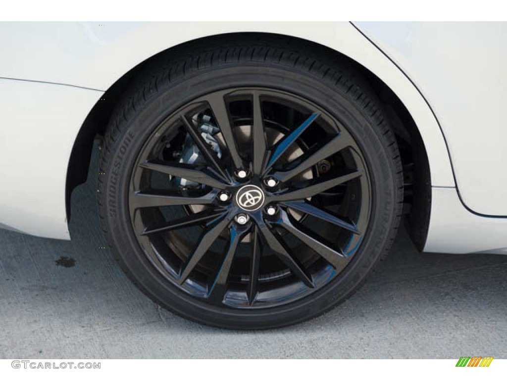 2022 Camry XSE - Celestial Silver Metallic / Black photo #36