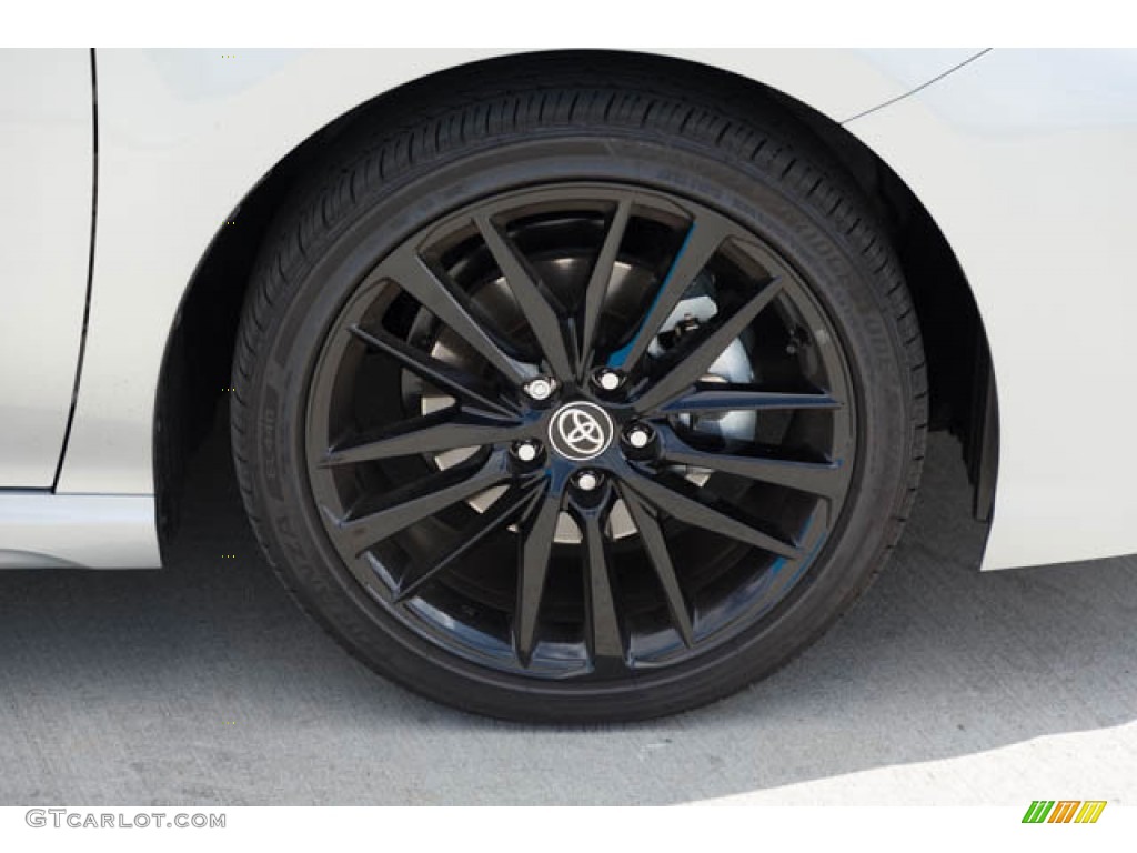 2022 Camry XSE - Celestial Silver Metallic / Black photo #37