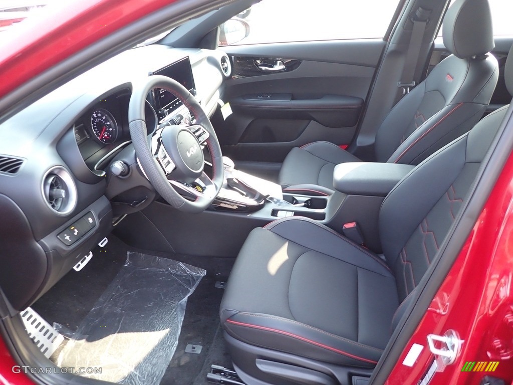 2023 Forte GT - Currant Red / Black photo #14