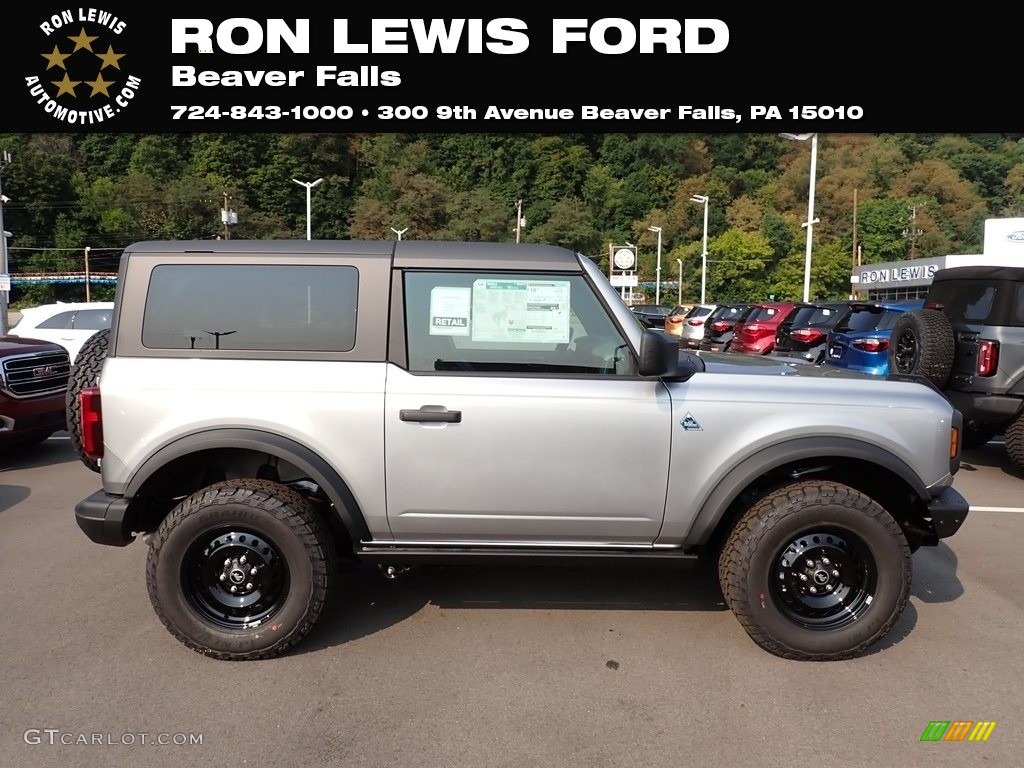 2022 Bronco Outer Banks 4x4 2-Door - Iconic Silver Metallic / Dark Space Gray photo #1