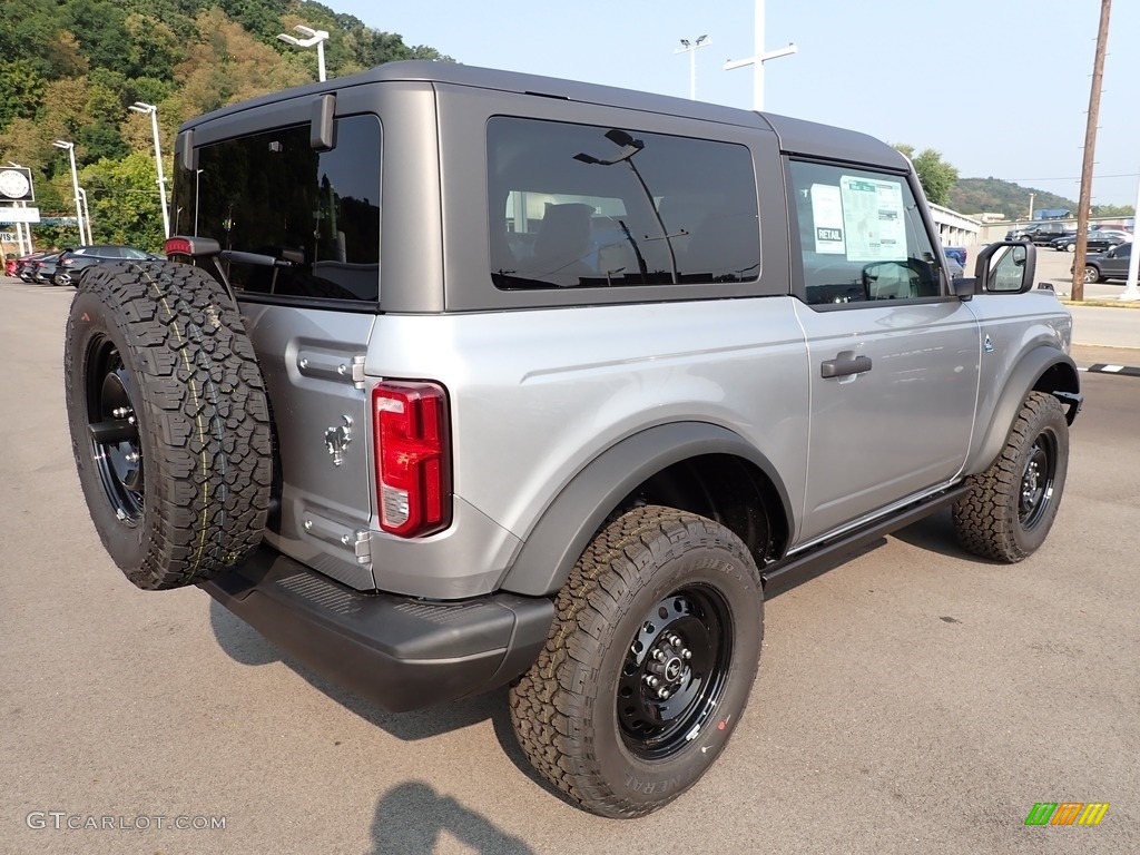 Iconic Silver Metallic 2022 Ford Bronco Outer Banks 4x4 2-Door Exterior Photo #144888463