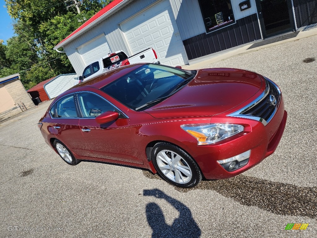 2015 Altima 2.5 SV - Cayenne Red / Charcoal photo #2