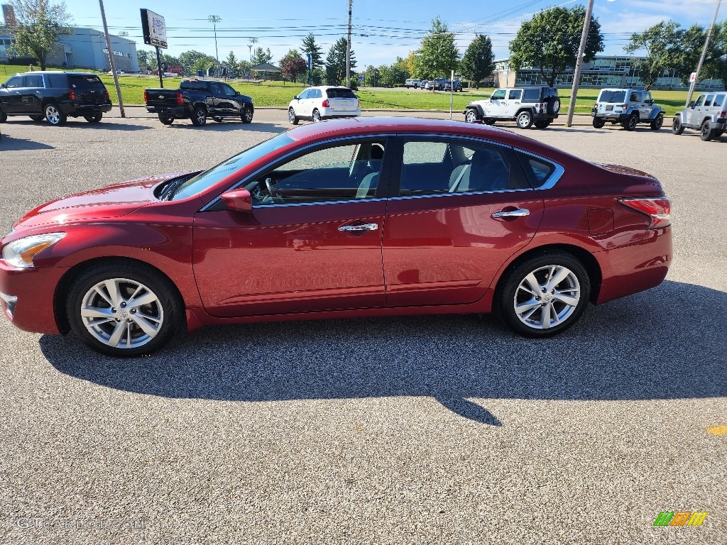 2015 Altima 2.5 SV - Cayenne Red / Charcoal photo #5