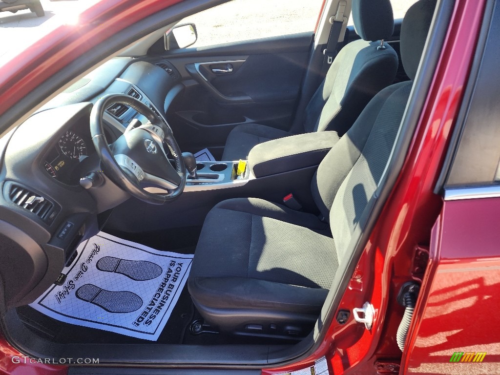 2015 Altima 2.5 SV - Cayenne Red / Charcoal photo #9