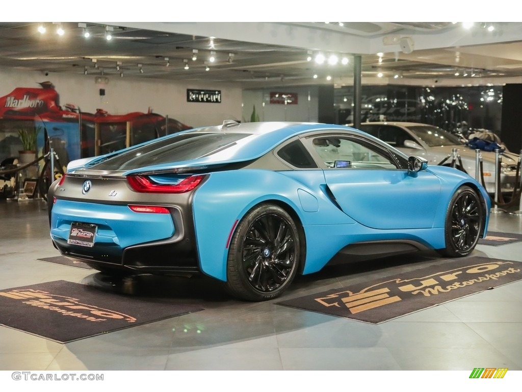 2015 i8 Giga World - Crystal White Pearl Metallic / Giga Ivory White photo #6