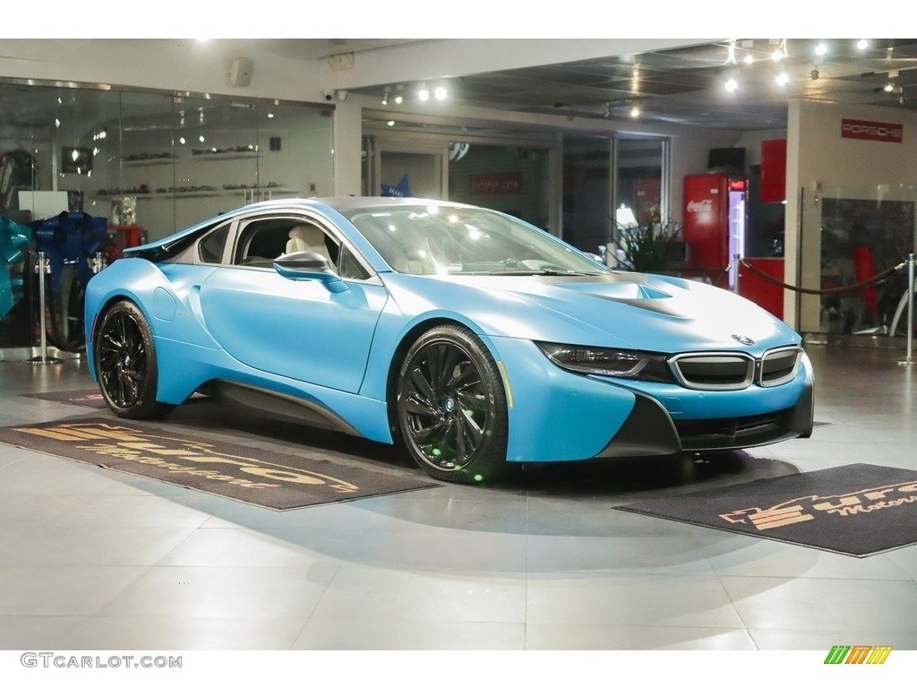 2015 i8 Giga World - Crystal White Pearl Metallic / Giga Ivory White photo #9