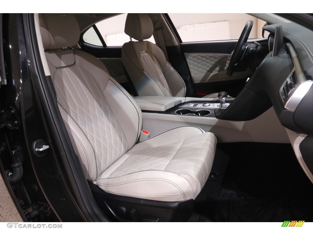 2019 Hyundai Genesis G70 RWD Front Seat Photos
