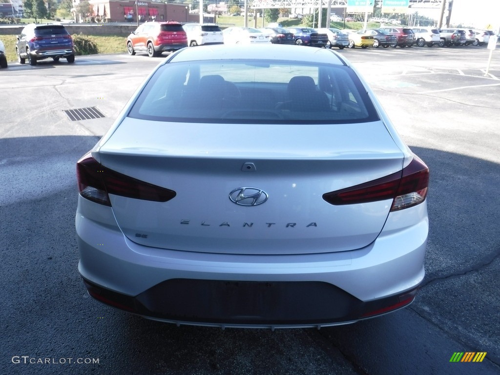 2019 Elantra SE - Symphony Silver / Black photo #7