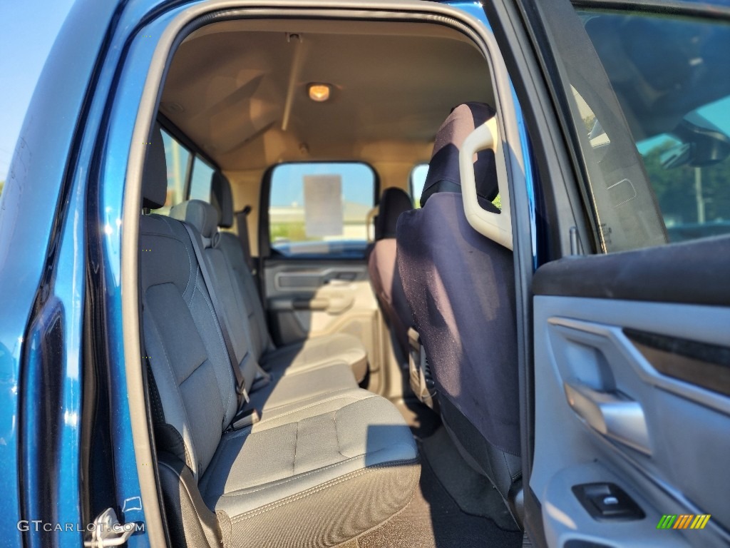 2020 1500 Big Horn Quad Cab 4x4 - Patriot Blue Pearl / Black/Diesel Gray photo #7