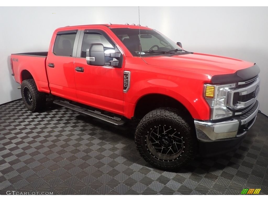 2022 F250 Super Duty XL Crew Cab 4x4 - Race Red / Medium Earth Gray photo #3