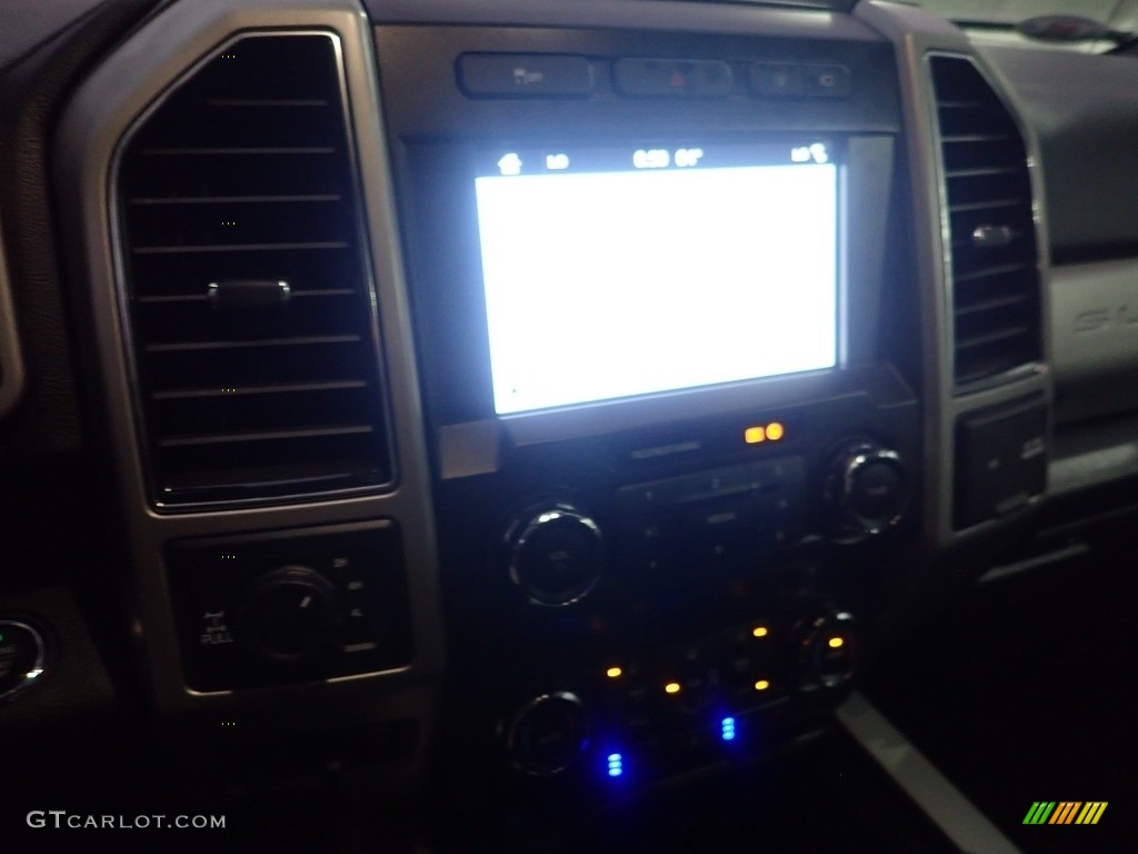 2019 F250 Super Duty Lariat Crew Cab 4x4 - Silver Spruce / Black photo #25