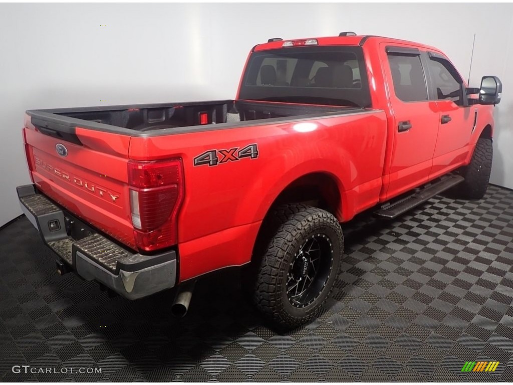 2022 F250 Super Duty XL Crew Cab 4x4 - Race Red / Medium Earth Gray photo #17