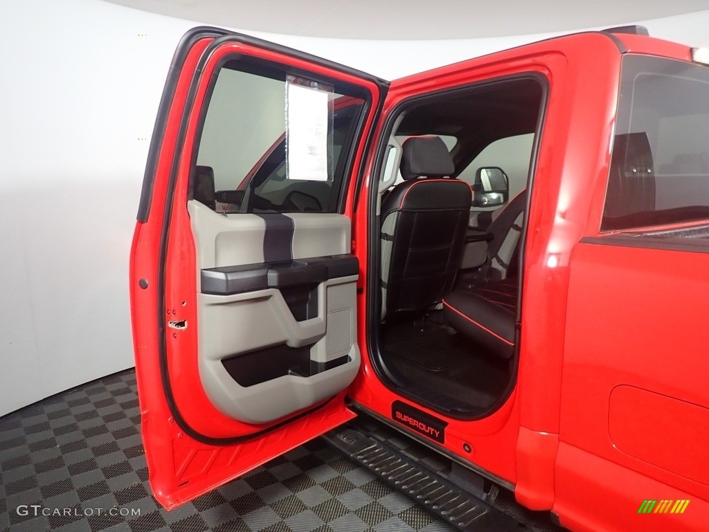 2022 F250 Super Duty XL Crew Cab 4x4 - Race Red / Medium Earth Gray photo #33