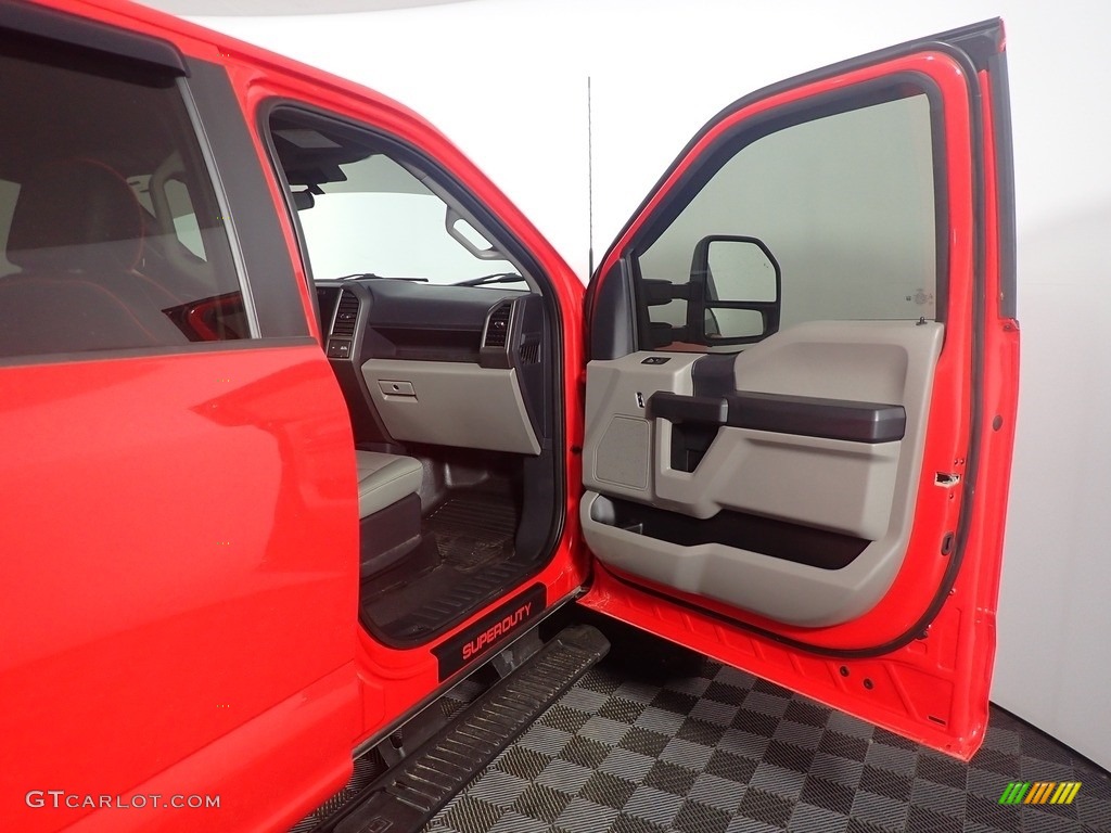 2022 F250 Super Duty XL Crew Cab 4x4 - Race Red / Medium Earth Gray photo #37