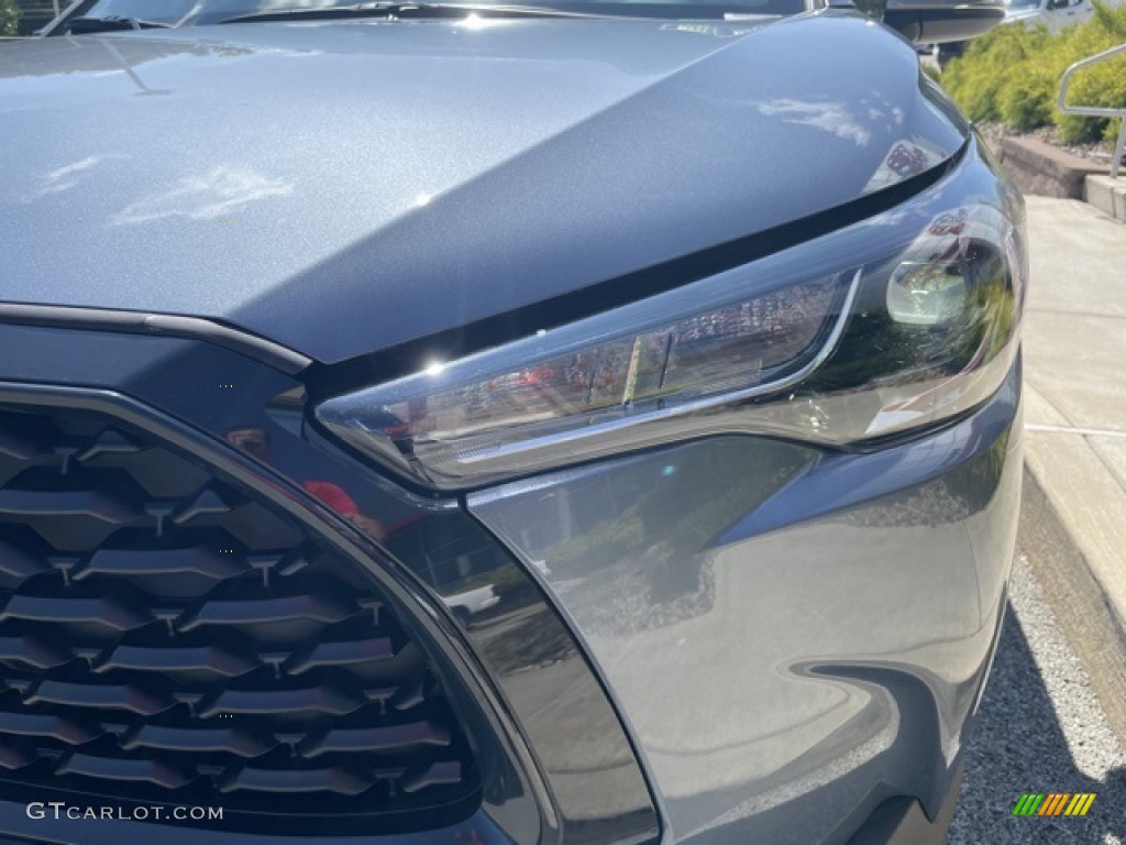 2022 Corolla Cross LE AWD - Celestite / Light Gray photo #19