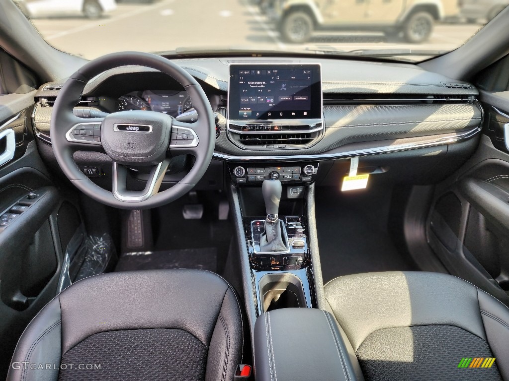 Black Interior 2022 Jeep Compass Altitude 4x4 Photo #144898660