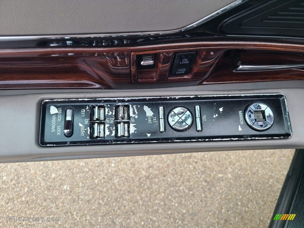 1998 LeSabre Custom - Bright White / Gray photo #5