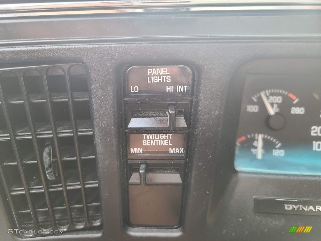 1998 LeSabre Custom - Bright White / Gray photo #14