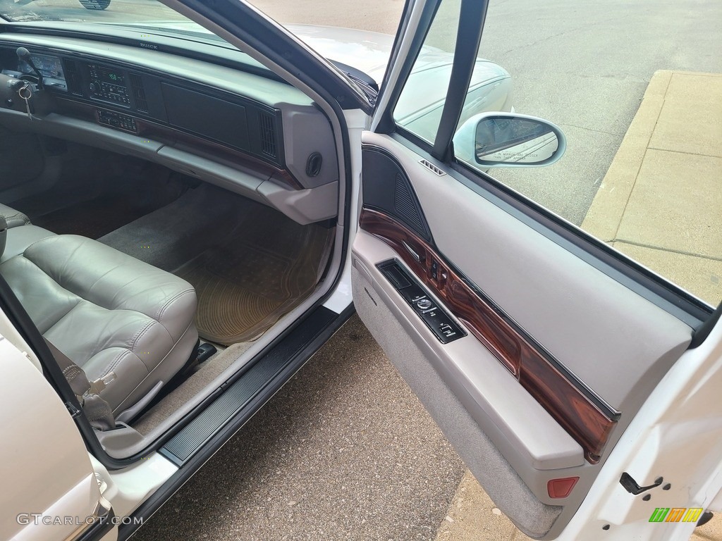 1998 LeSabre Custom - Bright White / Gray photo #33