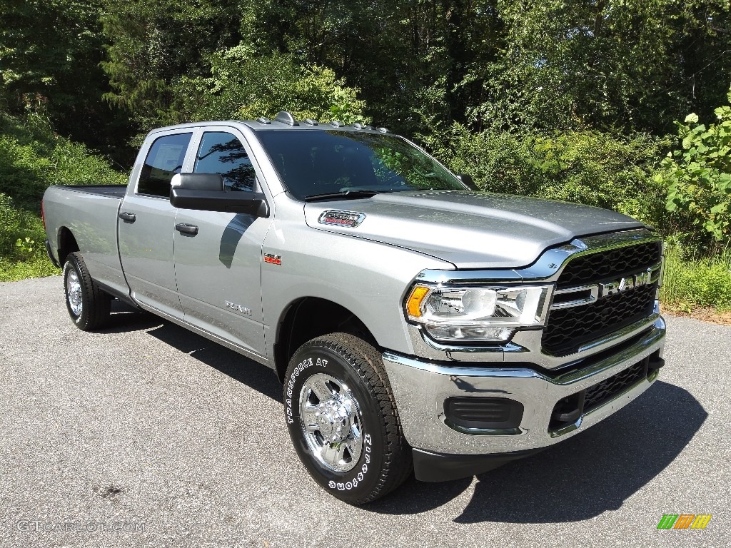 2022 Ram 2500 Tradesman Crew Cab 4x4 Exterior Photos