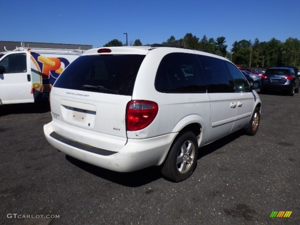 2005 Grand Caravan SXT - Stone White / Medium Slate Gray photo #6