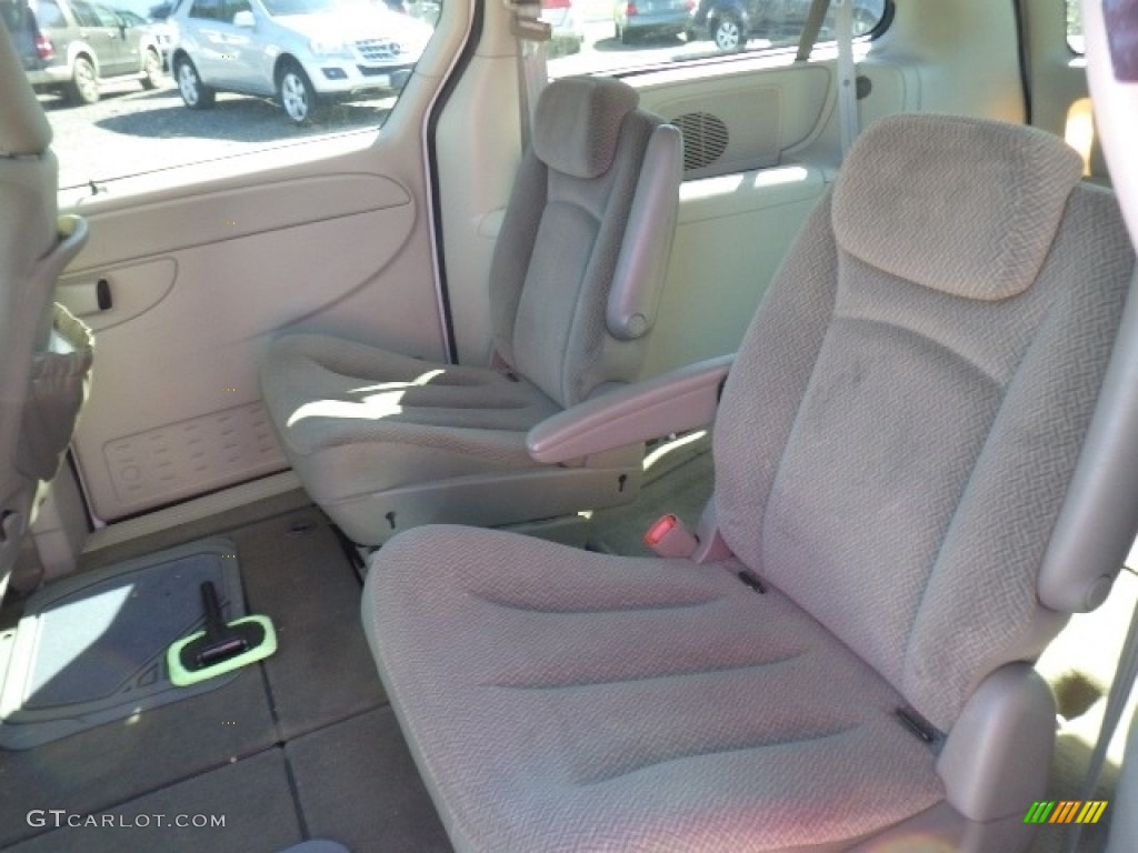 2005 Grand Caravan SXT - Stone White / Medium Slate Gray photo #9