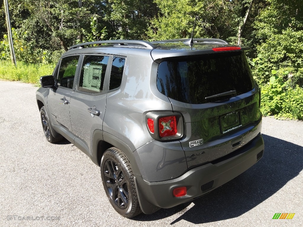 2022 Renegade Altitude 4x4 - Graphite Gray / Black photo #8