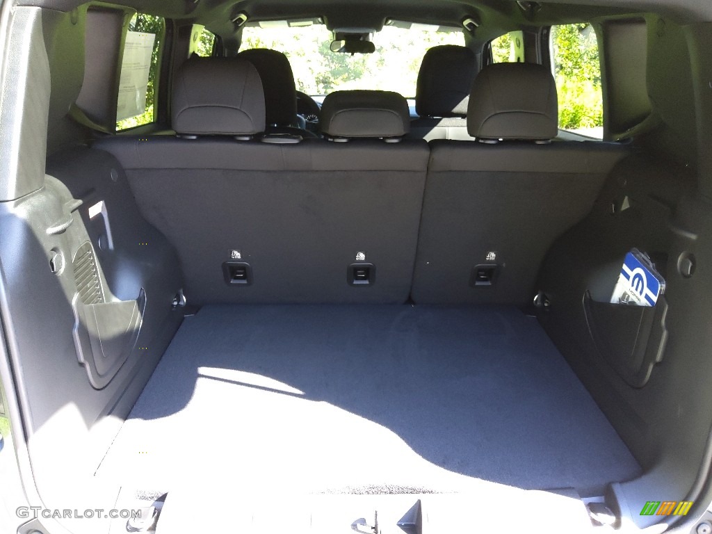2022 Renegade Altitude 4x4 - Graphite Gray / Black photo #14